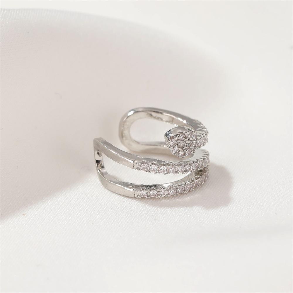 Retro diamond-studded snake-shaped ear clips without ear holes ins fashion personality simple c-shaped ear bone clip versatile earrings
