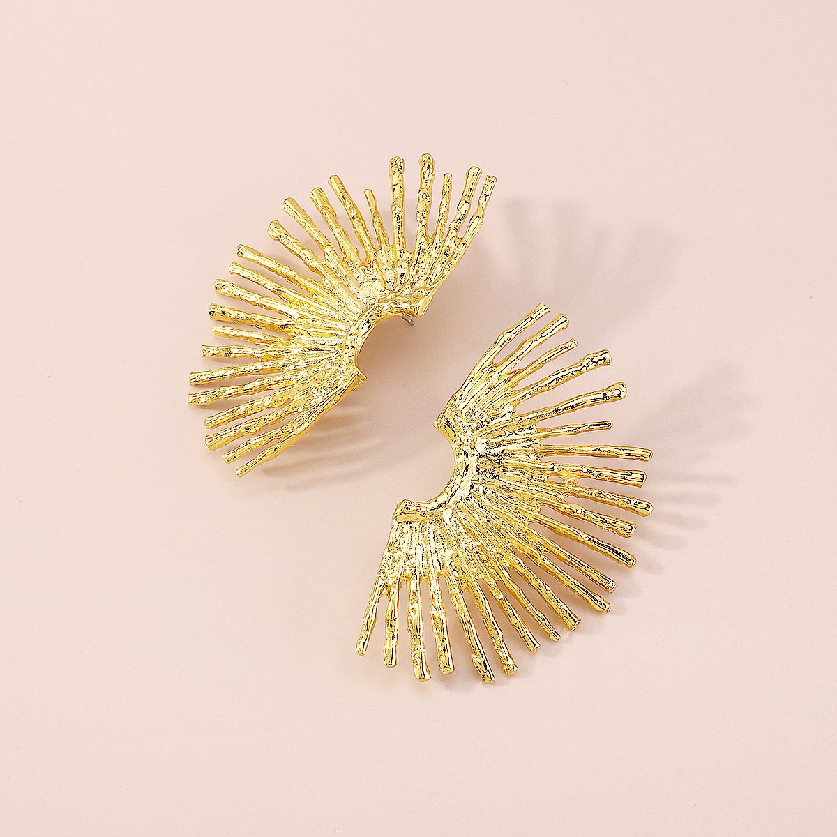 E1886 Retro Temperament Fan-shaped Earrings ZA Heavy Industry Metal Texture Fold Street Shoot Trendy Earrings Female