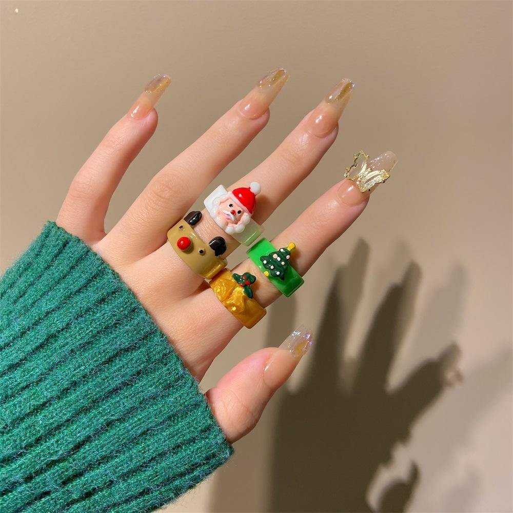 Christmas cartoon resin ring female fashion personality Santa Claus Christmas tree elk index finger ring cute ring