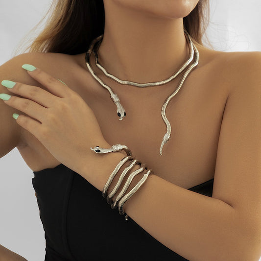 Personalized sexy winding snake necklace fashion niche metal texture diy all-match clavicle necklace