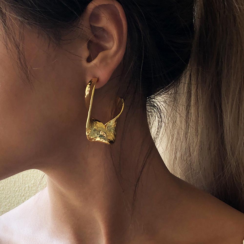 E8673 trendy geometric irregular earrings supply trendy earrings creative personality earrings