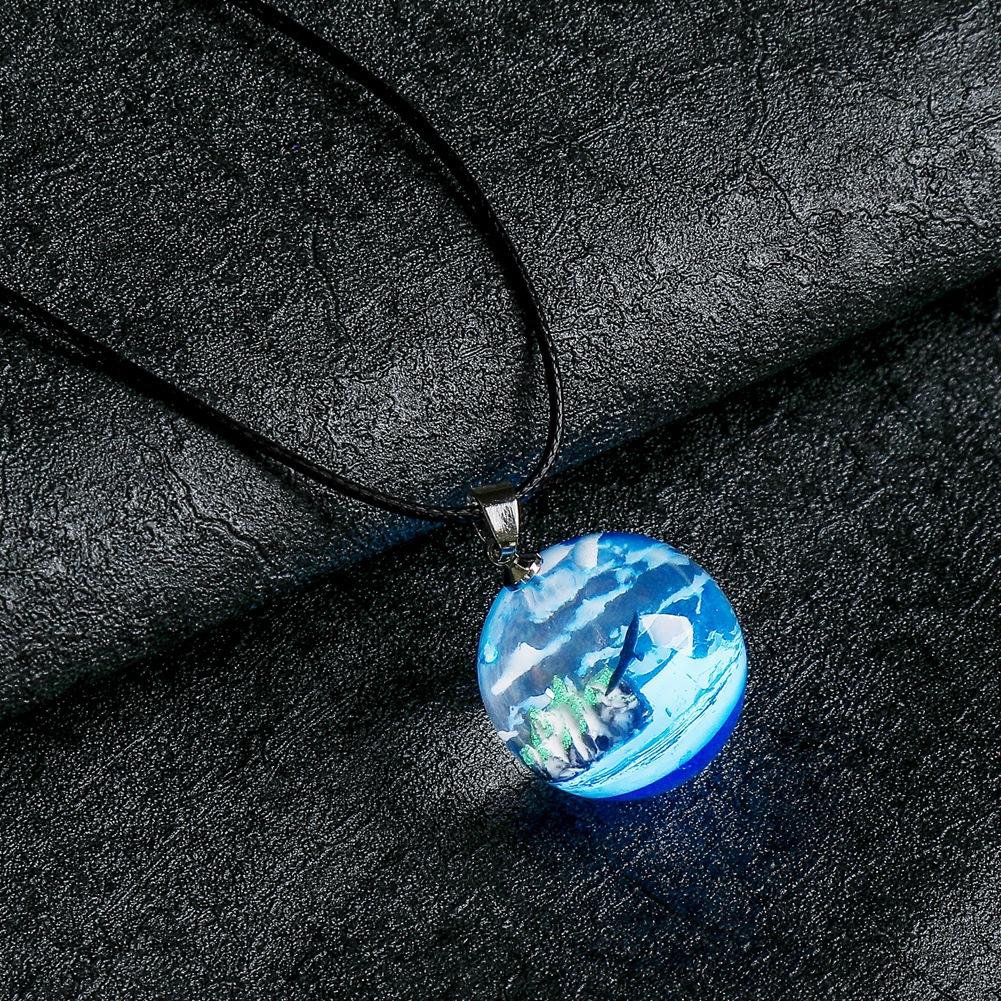 Ins creative handmade jewelry blue sky and white clouds eagle mountain luminous resin necklace