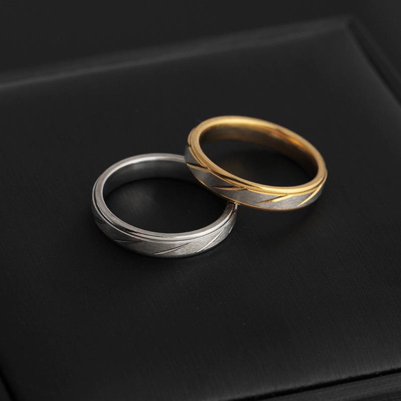 Jewelry stainless steel ring fashion simple couple striped titanium steel ring