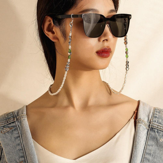Simple personality ins love pearl necklace oval mask chain glasses chain female niche design sense