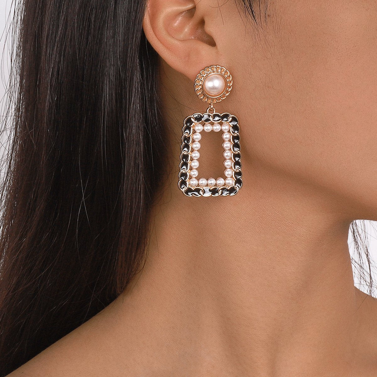 E188 Personality Niche Oil Drop Pearl Earrings French Romantic Retro Elegant Square Fashion Earrings
