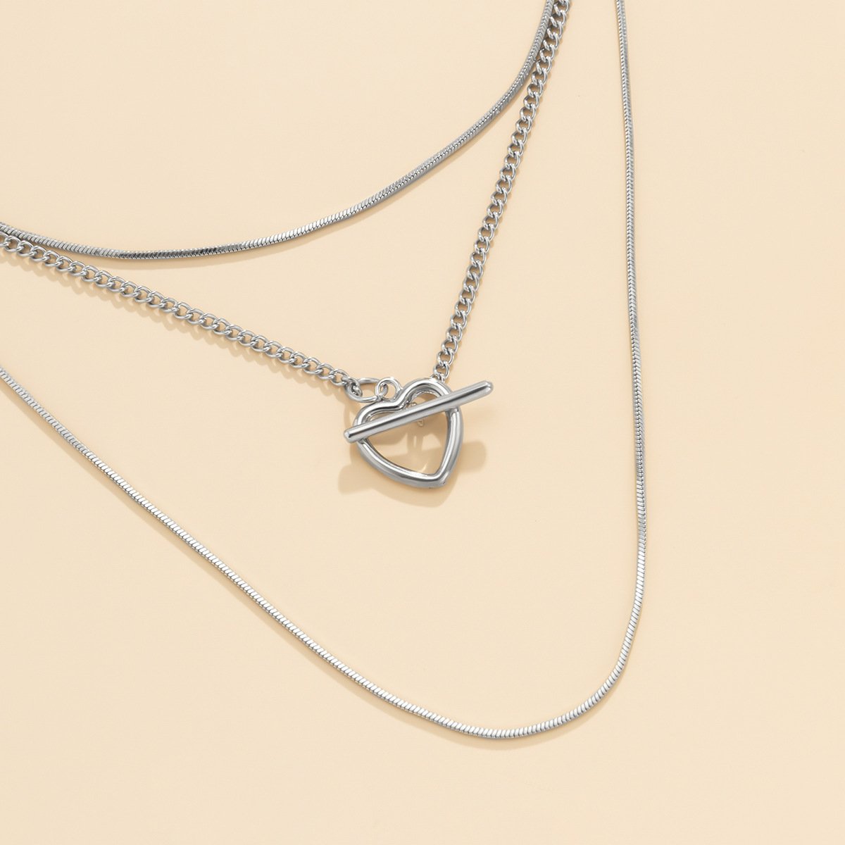 Jewelry simple and versatile thin snake bone chain necklace female retro fashion peach heart-shaped ot buckle necklace