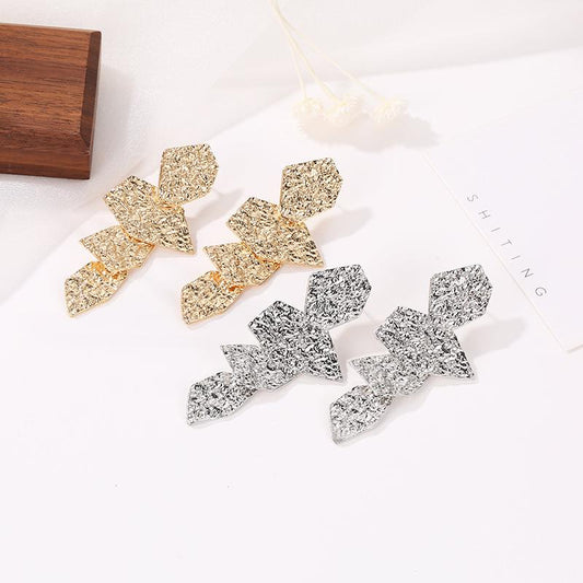 Exaggerated Irregular Ladies Stud Earrings Fashion Long Geometric Metal Earrings Pop Earrings