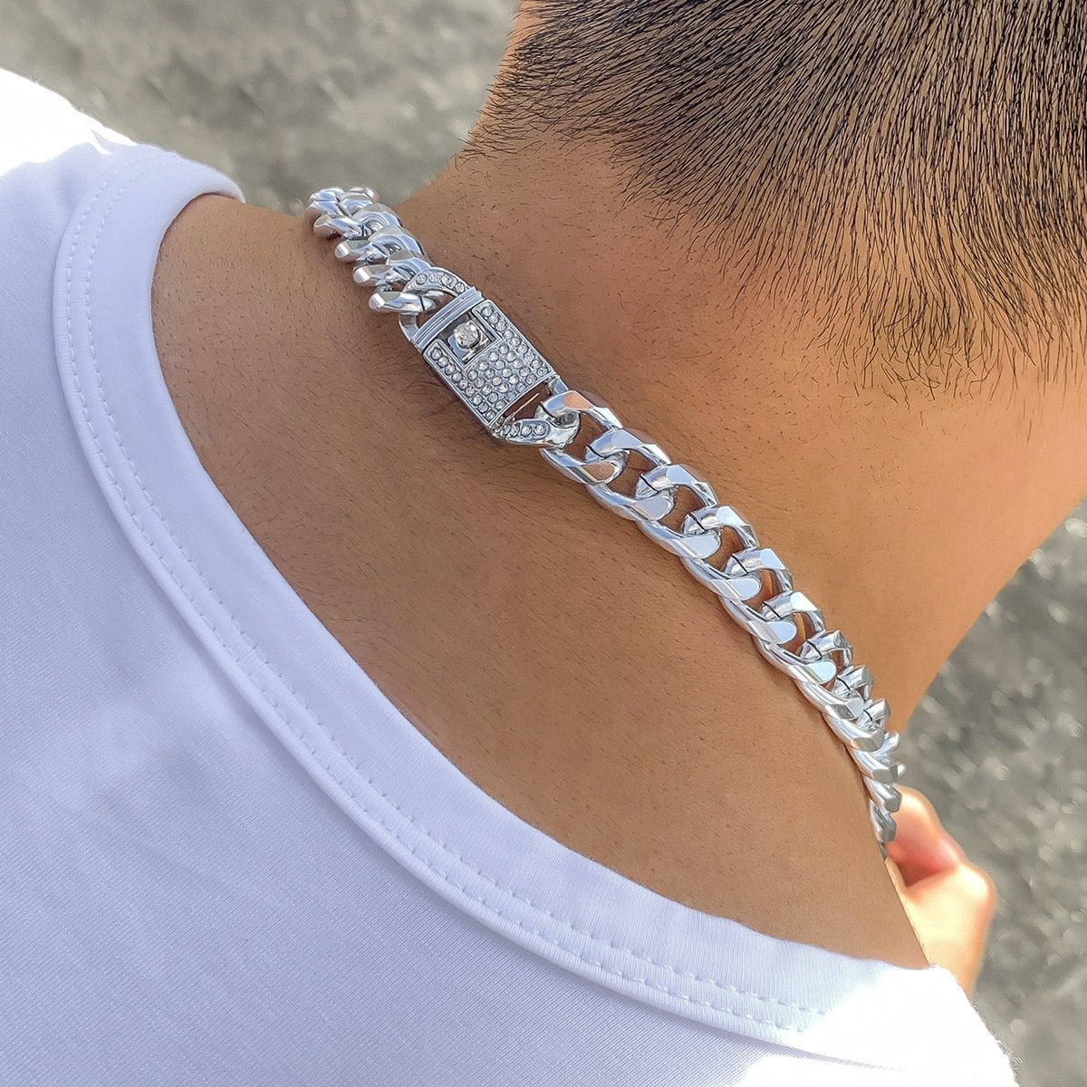 Jewelry Hip Hop Trendy Metal Chain Necklace Punk Fashion with Rhinestone Cuban Buckle Necklace