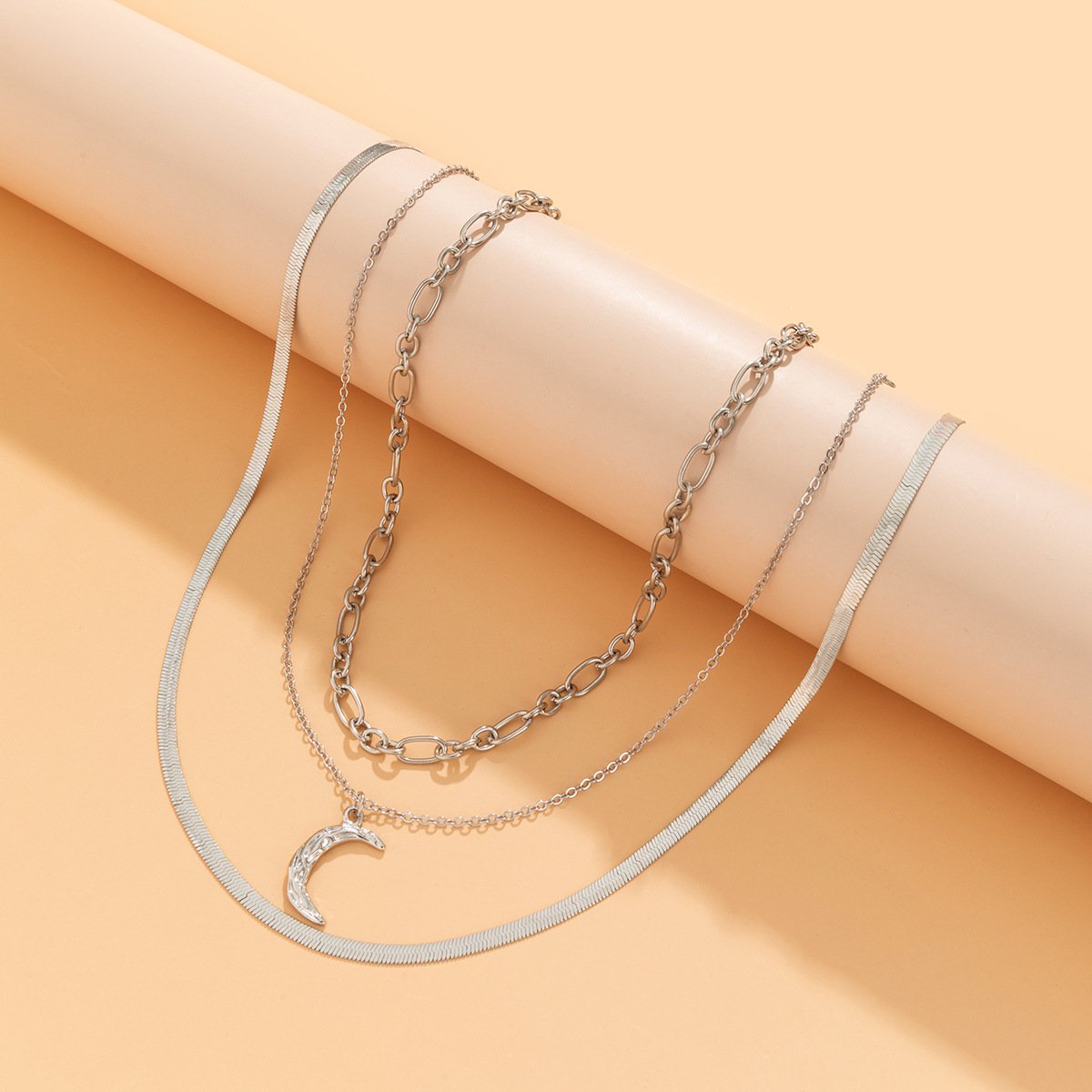 Jewelry Retro Simple Moon Pendant Necklace Hip Hop Personality Metal Snake Bone Chain Chain Necklace