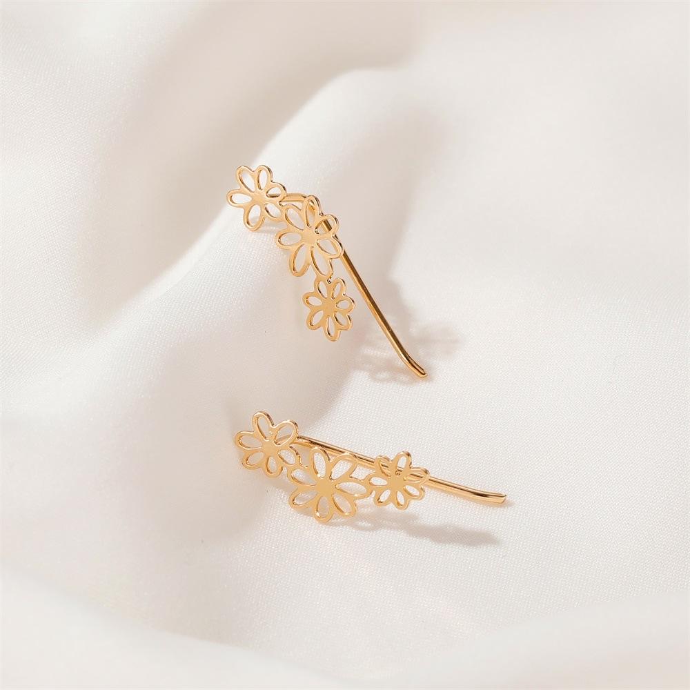 Simple flower earrings cold hollow small flower ear clip female small fresh all-match earrings