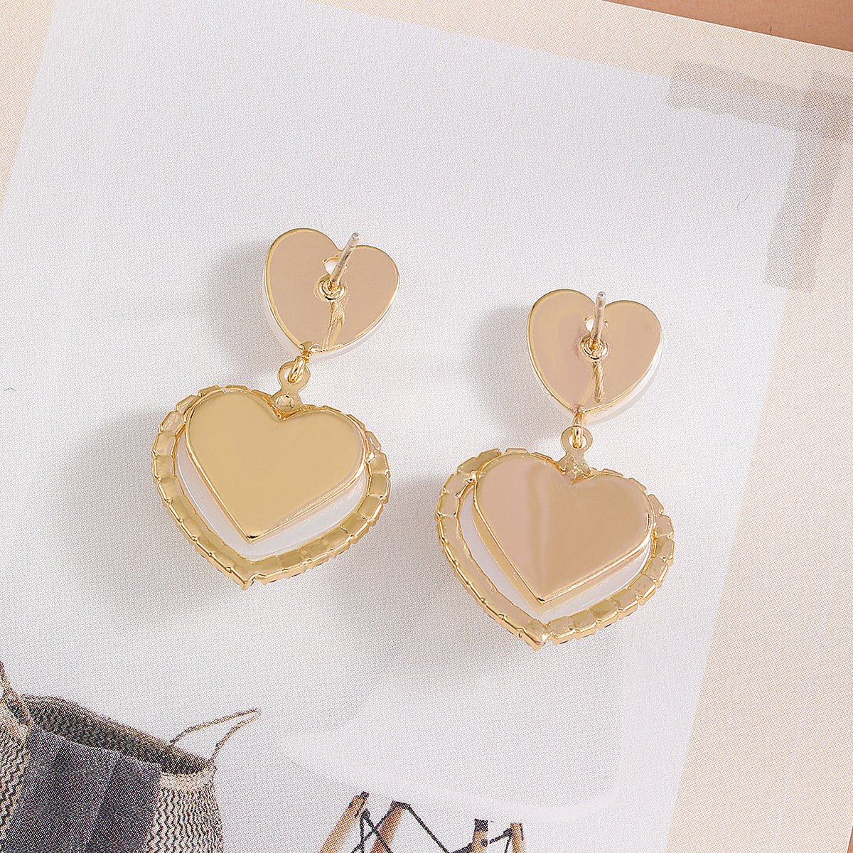 Retro micro-inlaid zircon heart earrings fashion simple magic color mermaid earrings earrings light luxury earrings