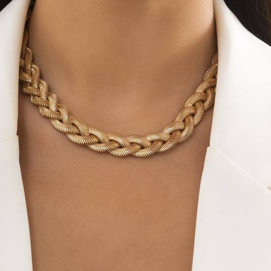 Punk Metallic Snake Bone Chain Woven Necklace Fashion Trendy Cool Geometric Clavicle Necklace Women