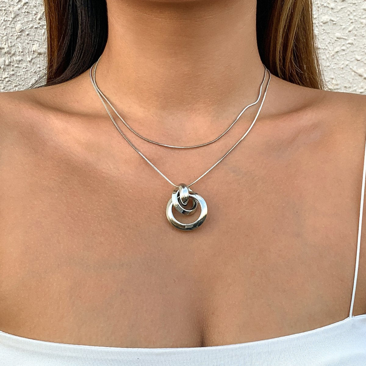 Jewelry Retro Geometric Metal Interlocking Necklace Female Simple Thin Chain Clavicle Necklace Female