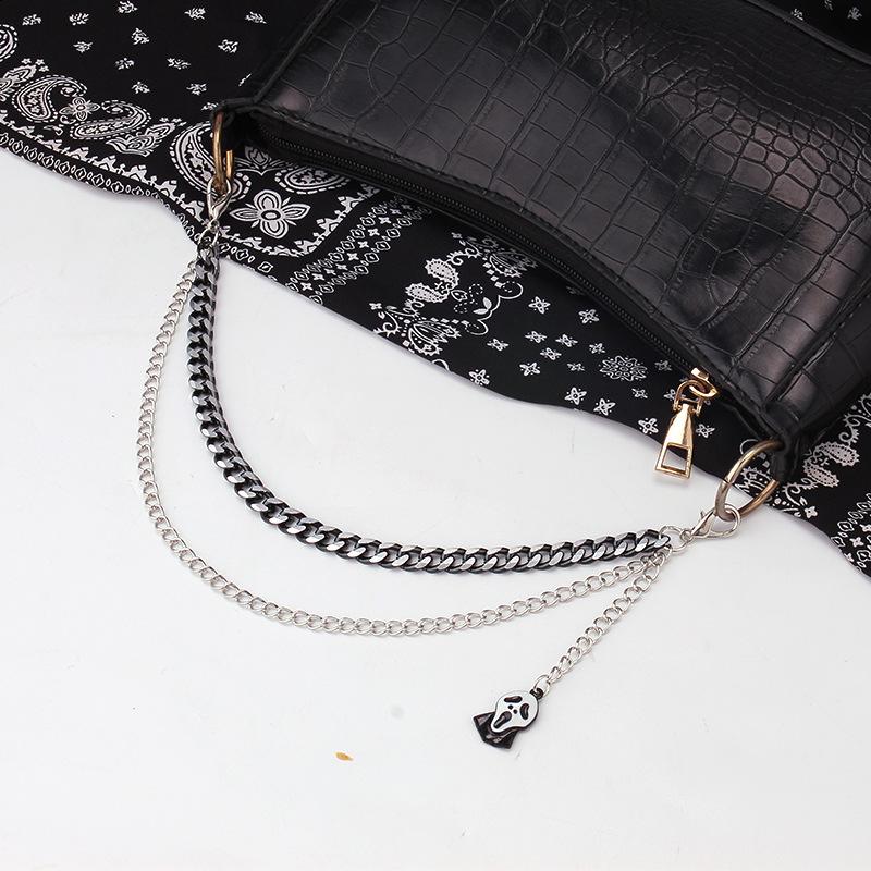 Fashion trend handbag decoration Halloween skeleton hand element simple lobster buckle bag chain