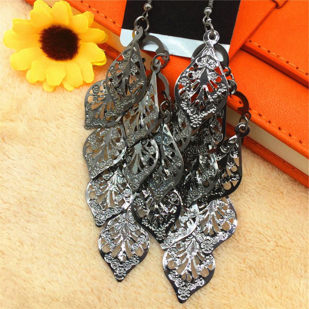 Hollow Flower Rhombus Arrangement Ladies Metal Earrings