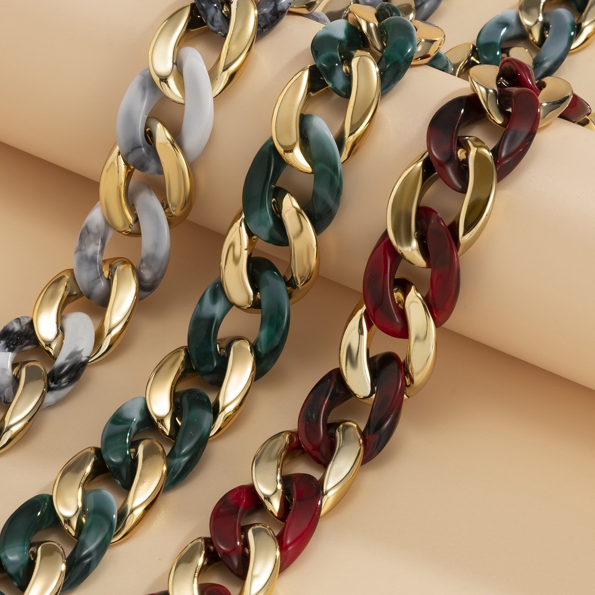 Jewelry Retro Acrylic Metal Aluminum Chain Necklace Personality Street Shot Geometric Clavicle Necklace Female