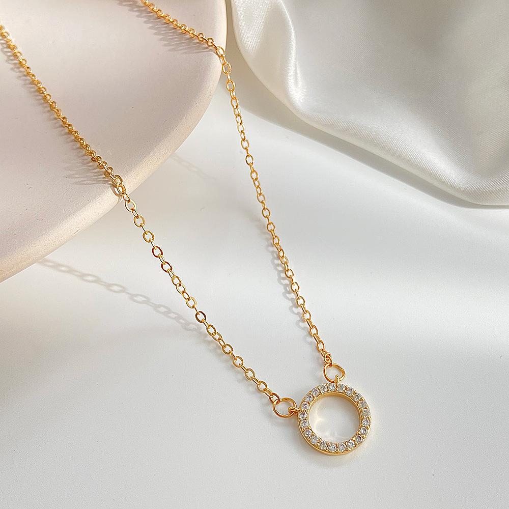 Ins micro-inlaid zircon geometric ring necklace female fashion temperament niche design simple circle clavicle chain