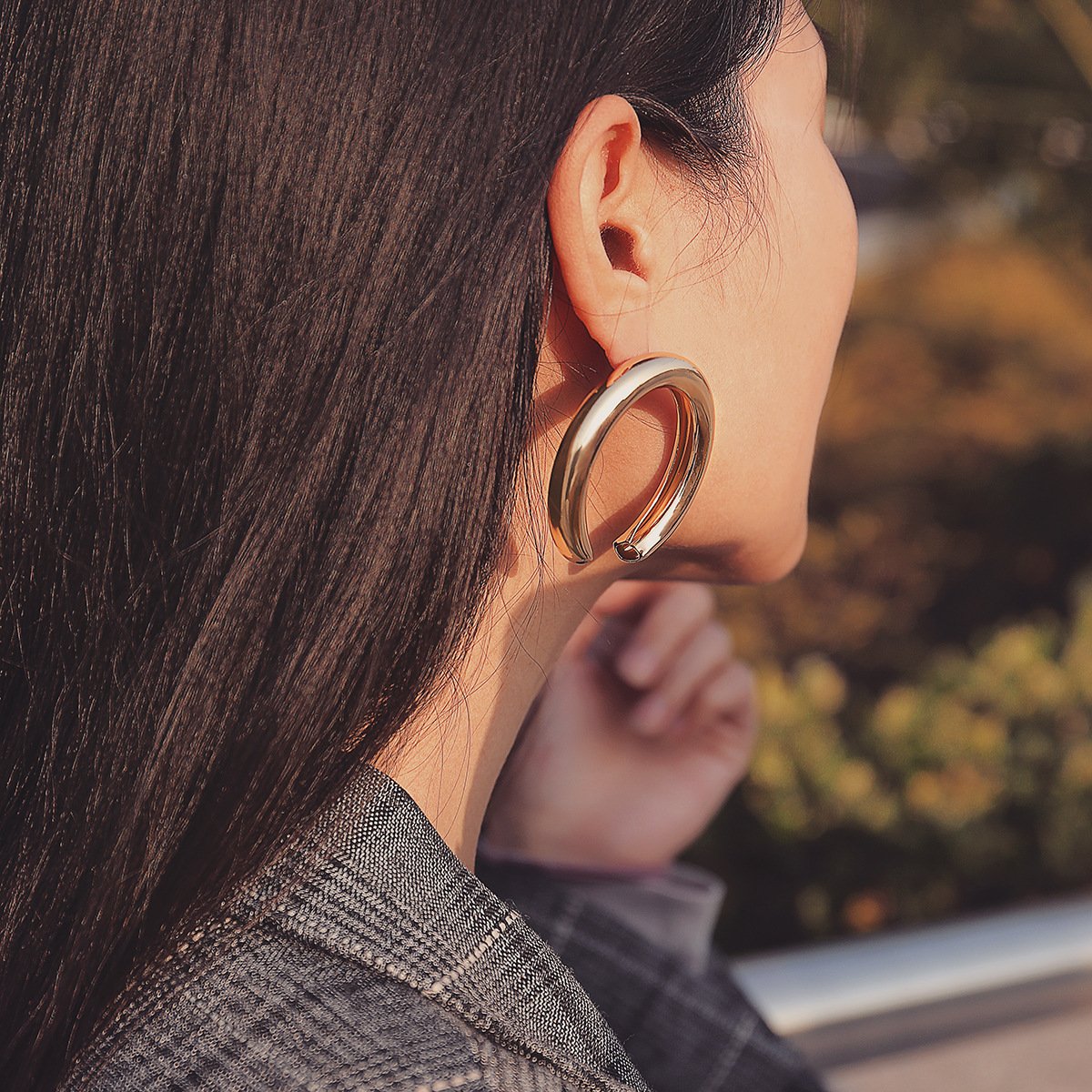 Jewelry Simple Punk Exaggerated Crescent Earrings Female Personality Retro Metal Hollow Earrings
