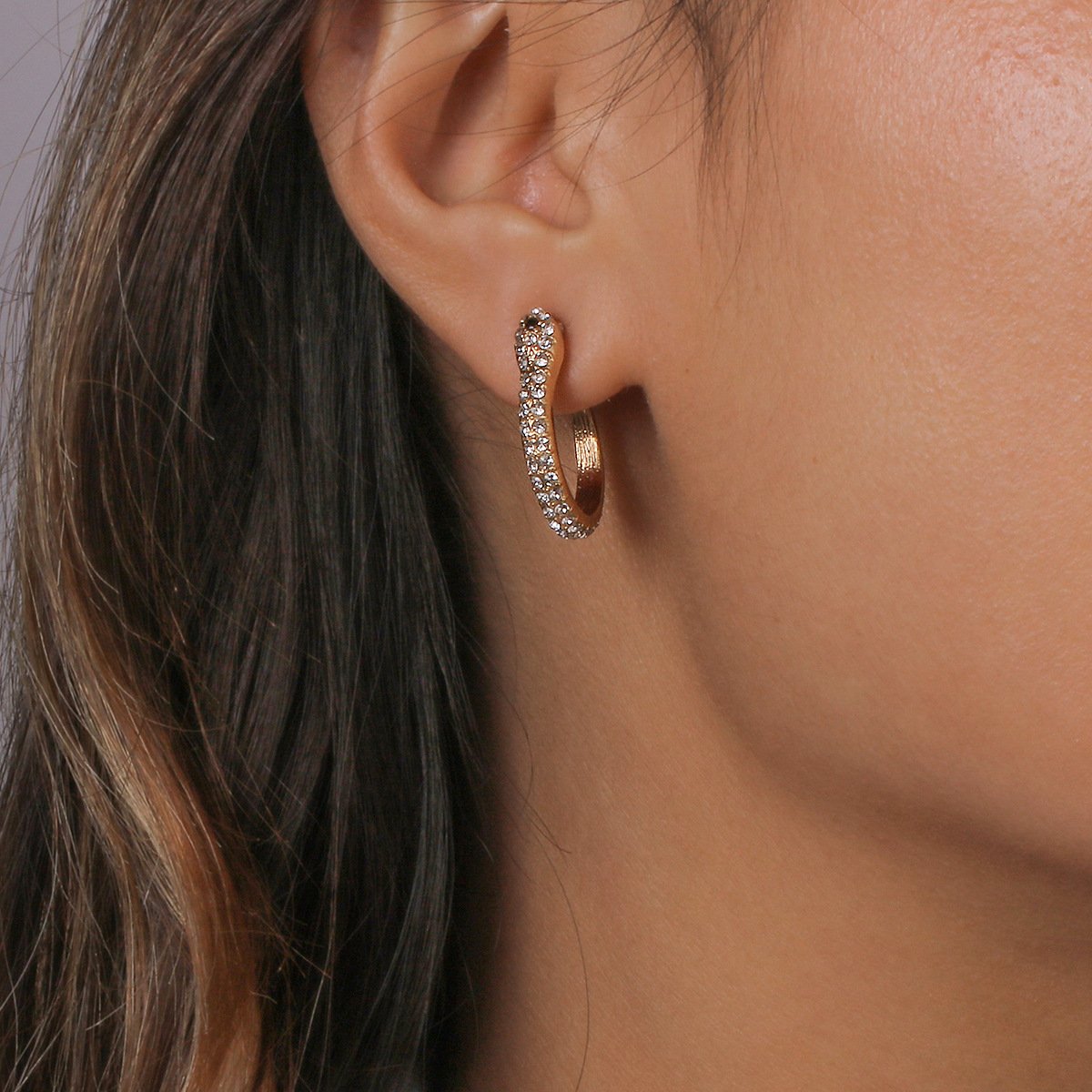 E1369 Jewelry exaggerated micro-inlaid snake-shaped asymmetric earrings personality geometric design earrings