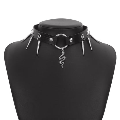 N163 Punk Rock Fan Necklace Gothic Leather Hip Hop Snake Rivet Bondage Collar Clavicle Chain