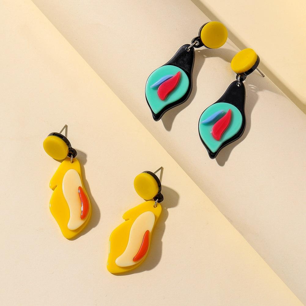 Creative Acrylic Exaggerated Contrast Color Earrings Fashion Irregular Three-dimensional Pattern Candy Color Fresh Earrings Female