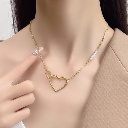 Creative Hollow Heart Interlocking Pendant Necklace Heart-to-Heart Pearl Necklace Women's Titanium Steel Jewelry