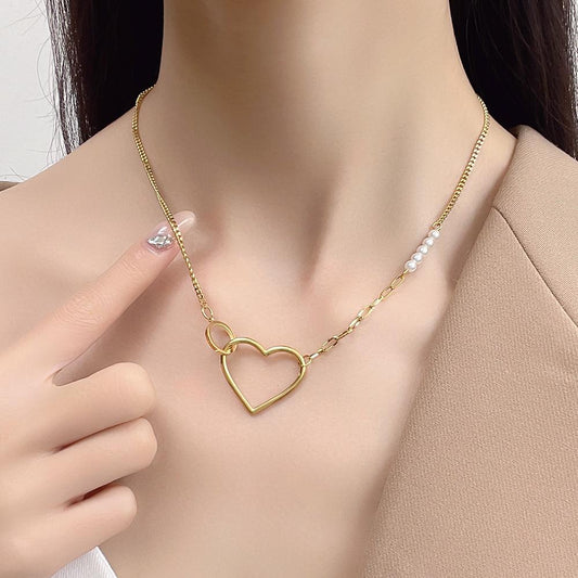 Creative Hollow Heart Interlocking Pendant Necklace Heart-to-Heart Pearl Necklace Women's Titanium Steel Jewelry