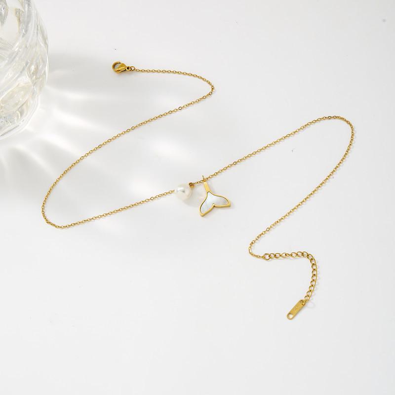 Light luxury fishtail female pearl necklace natural freshwater white mother-of-pearl clavicle chain niche simple pendant for girlfriend gift