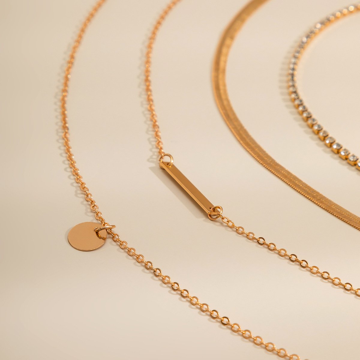 Jewelry Hip Hop Metal Sequins Tag Snake Bone Chain Necklace Simple Geometric Diamond Chain Necklace