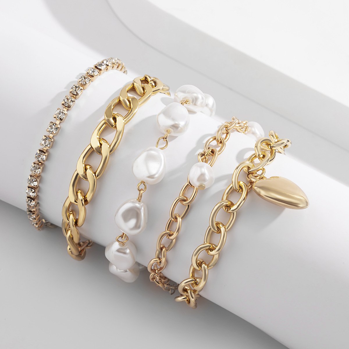 Jewelry Temperament Baroque Shaped Pearl Bracelet Hip Hop Peach Heart Chain Hand Decoration Set