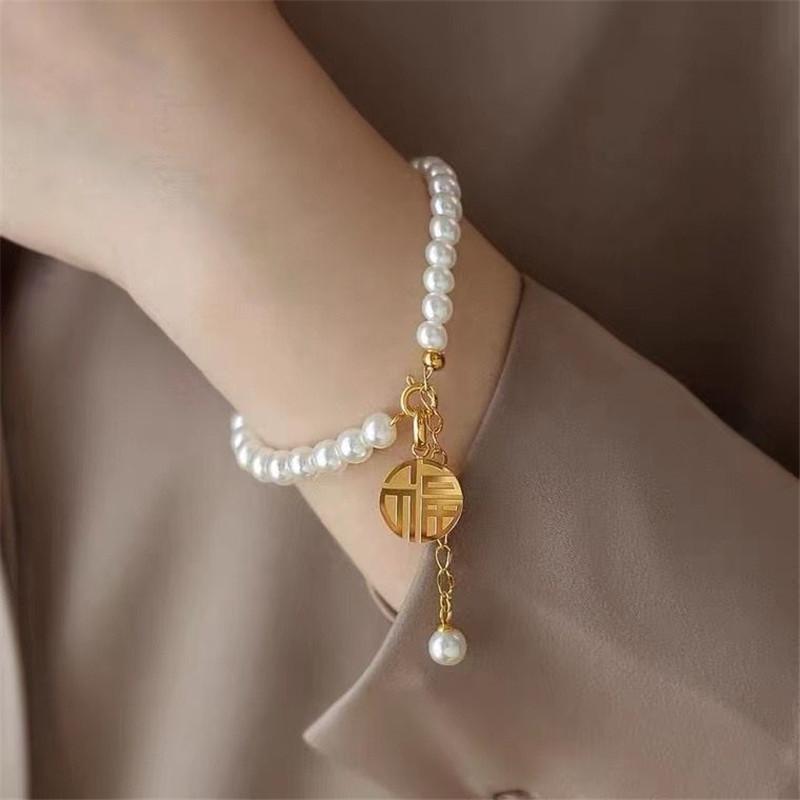 Pearl tassel Xiaofu brand bracelet high-end indifferent ins niche design does not fade girlfriends jewelry