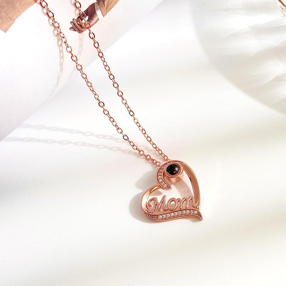 Diamond MOM Letter Heart Shaped Necklace Fashion Personality 1 Language Projection Clavicle Chain Mother's Day Necklace