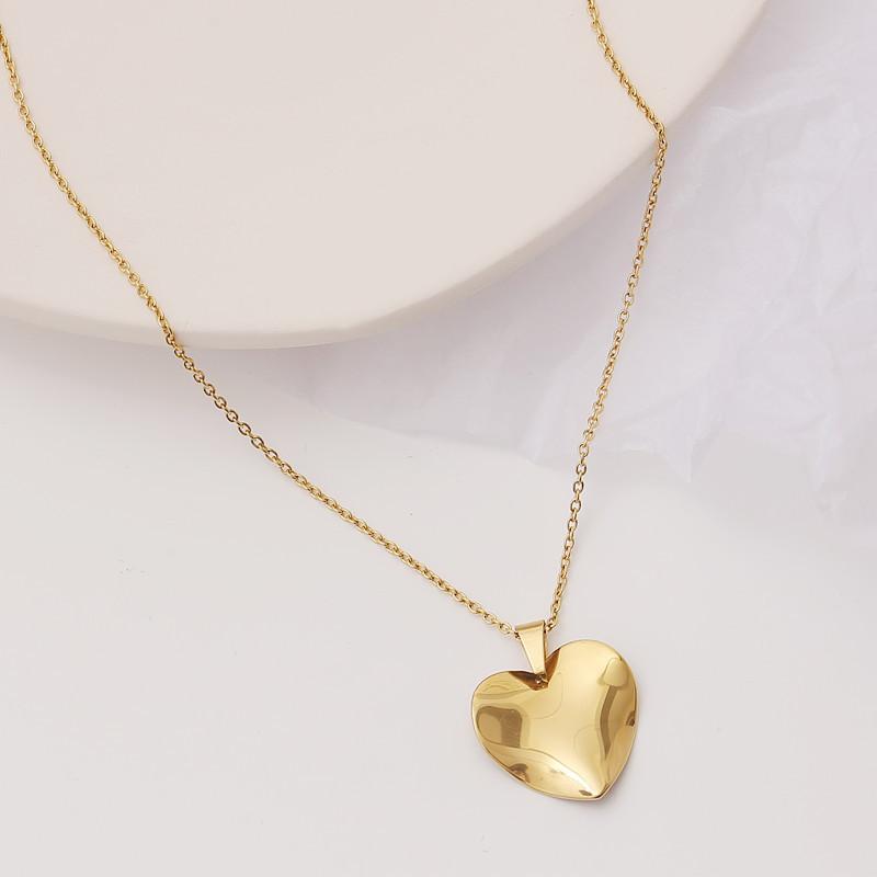 Retro Irregular Geometric Necklace Women's Heart Shape Love Clavicle Chain