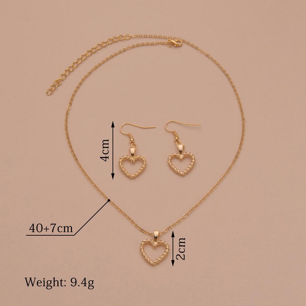 Fashion Simple Alloy Pendant Necklace Earrings Peach Heart Jewelry Set Ladies