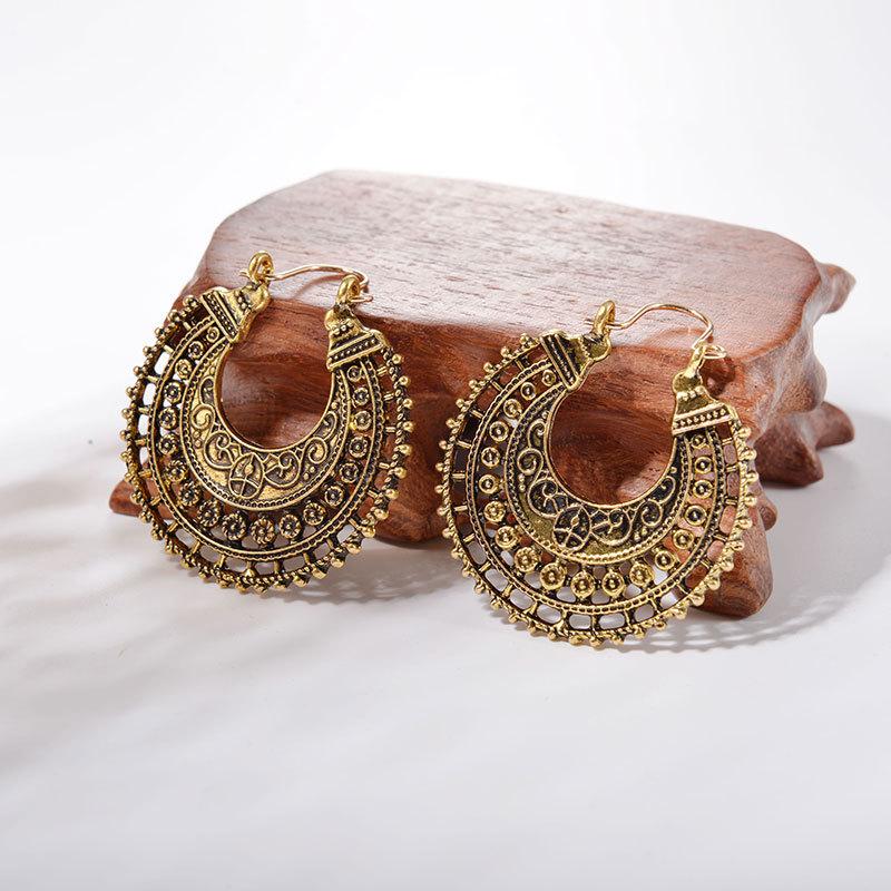 Bohemian Ethnic Retro Hollow Carved Earrings Half Round Trendy Alloy Pattern Earrings