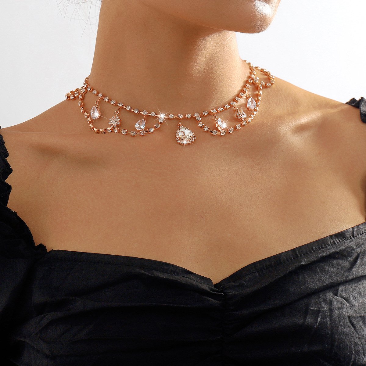 N1826 Minority Light Luxury Retro Rhinestone Necklace Rhinestone Tassel Temperament Ladies Retro Personality Necklace