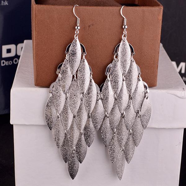 Feminine personality versatile multi-layer frosted leaf earrings