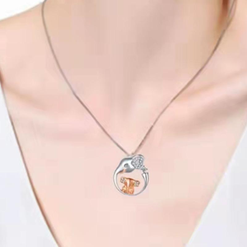 Fashion Heart Shaped Mother and Child Elephant Pendant Necklace Simple Alphabet Pendant Jewelry