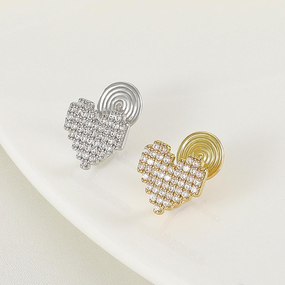 Full diamond love mosquito coil ear clip without ear hole ins niche design heart-shaped ear bone clip painless earrings female