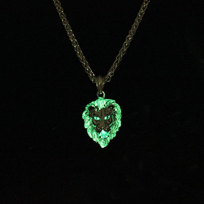 Grid jewelry retro lion head hip hop luminous necklace men domineering hiphop animal pendant
