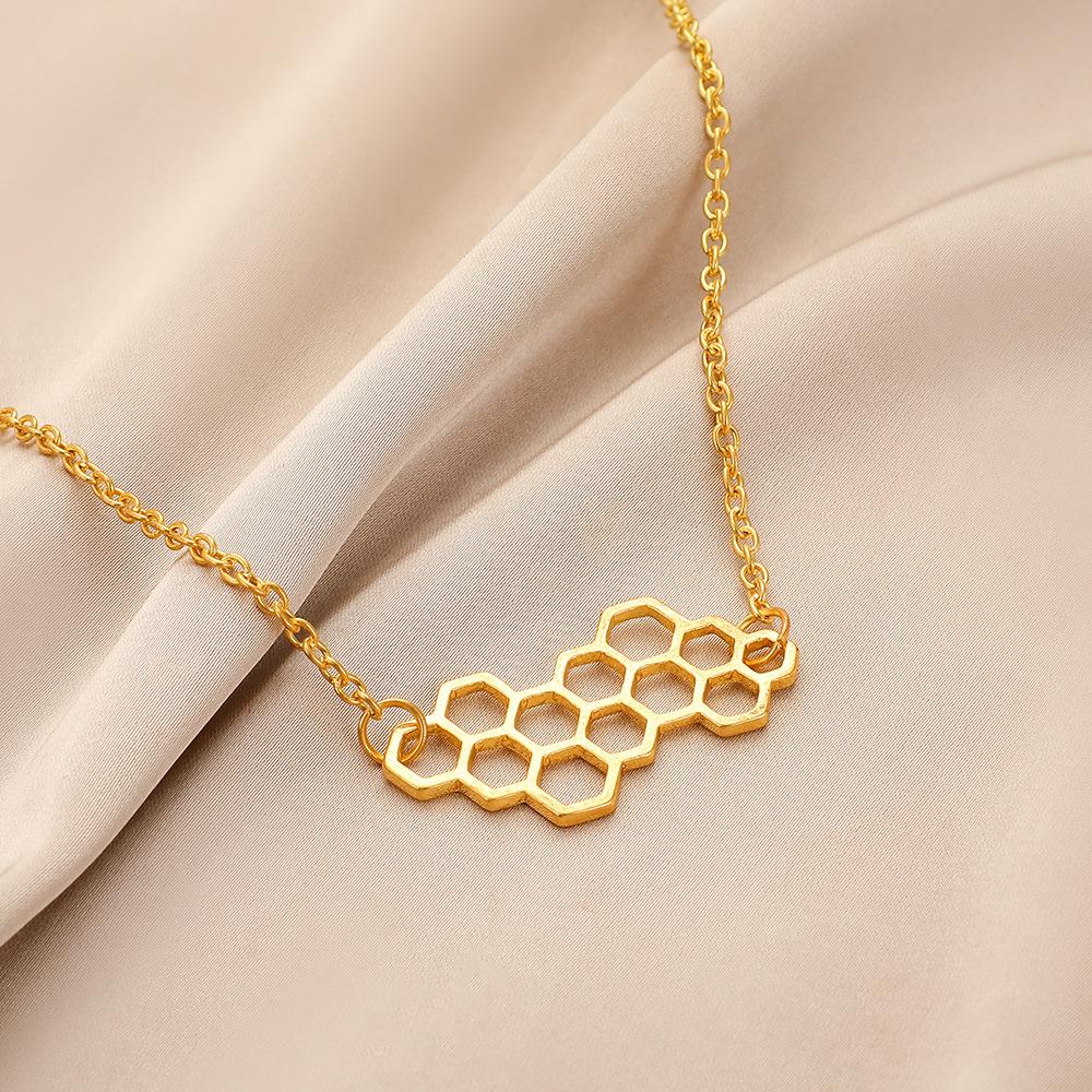 Export Fashion Simple Temperament Honeycomb Pendant Cross Chain Necklace Ladies Neck Jewelry