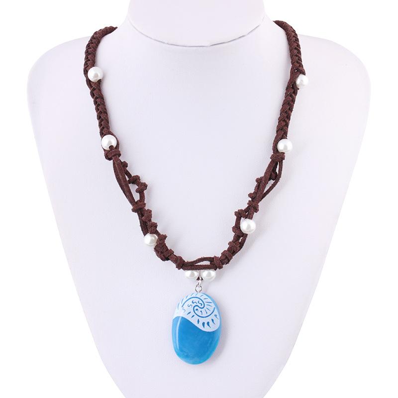 Pearl hand-woven Ocean Romance necklace Moana moana with the same luminous pendant