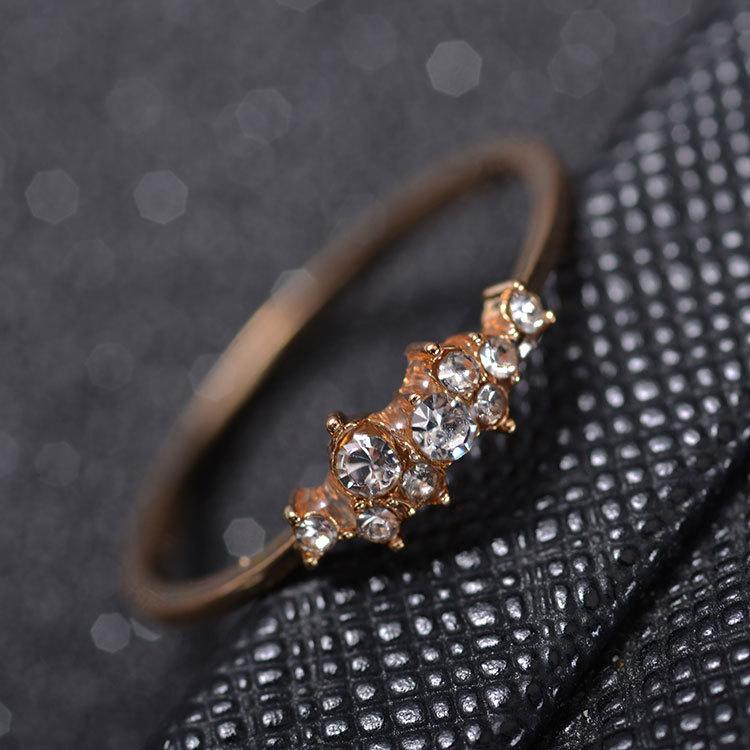 Electroplating 18k Gold Diamond Ring Nine Diamonds Ladies Tail Ring Jewelry