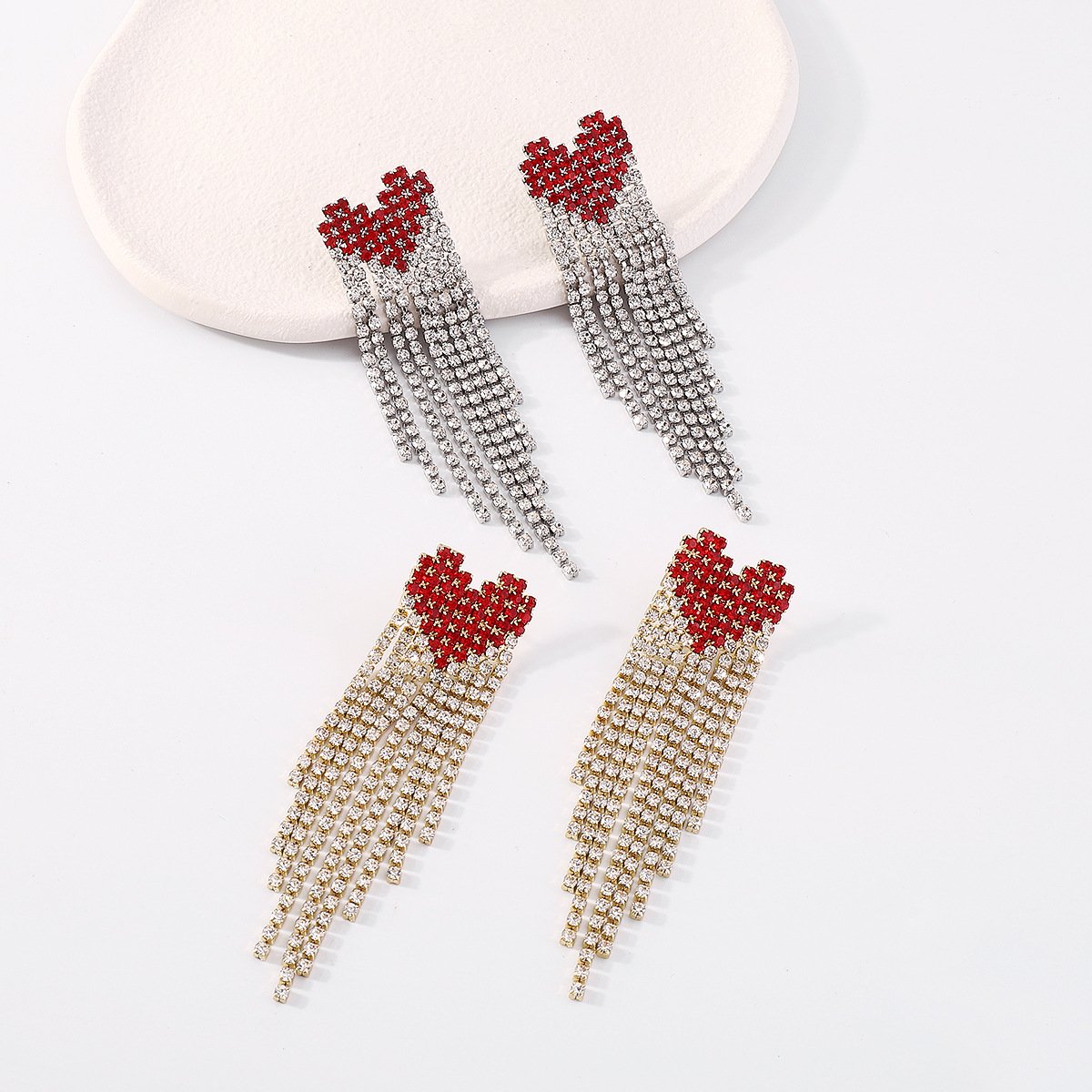 E1392 Exaggerated Long Earrings Rhinestone Claw Chain Tassel Earrings Love Diamond Light Luxury Dinner Earrings