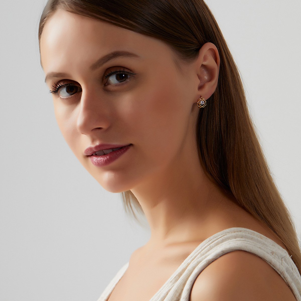 E8429 Jewelry Simple Rose Copper Zircon Earrings Personality Commuting Cold Earrings Earrings