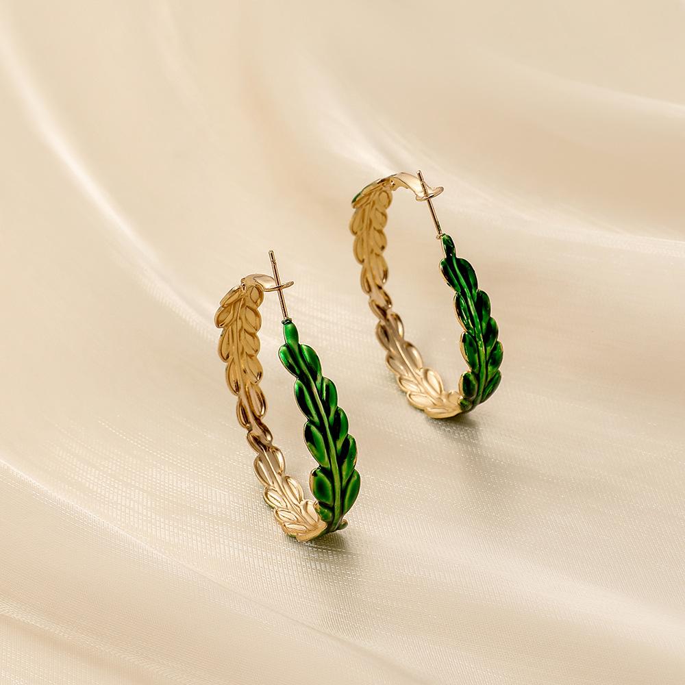 Fashionable high-end niche design simple personality environmental protection color painting oil green leaves wheat ears earrings earrings