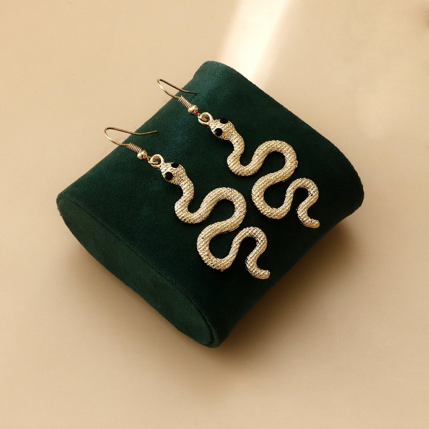 Jewelry ins personality retro animal earrings female simple metal texture cobra earrings earrings