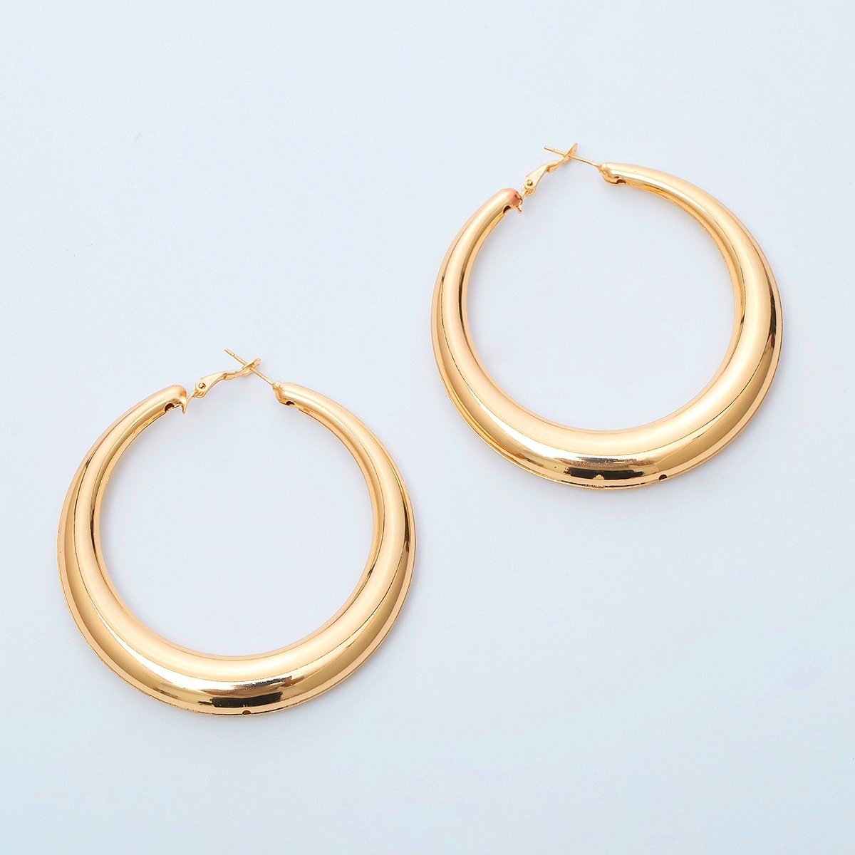 Exaggerated Atmosphere Metal Shiny Earring Earrings Female Personality Simple Geometric Oval Earrings