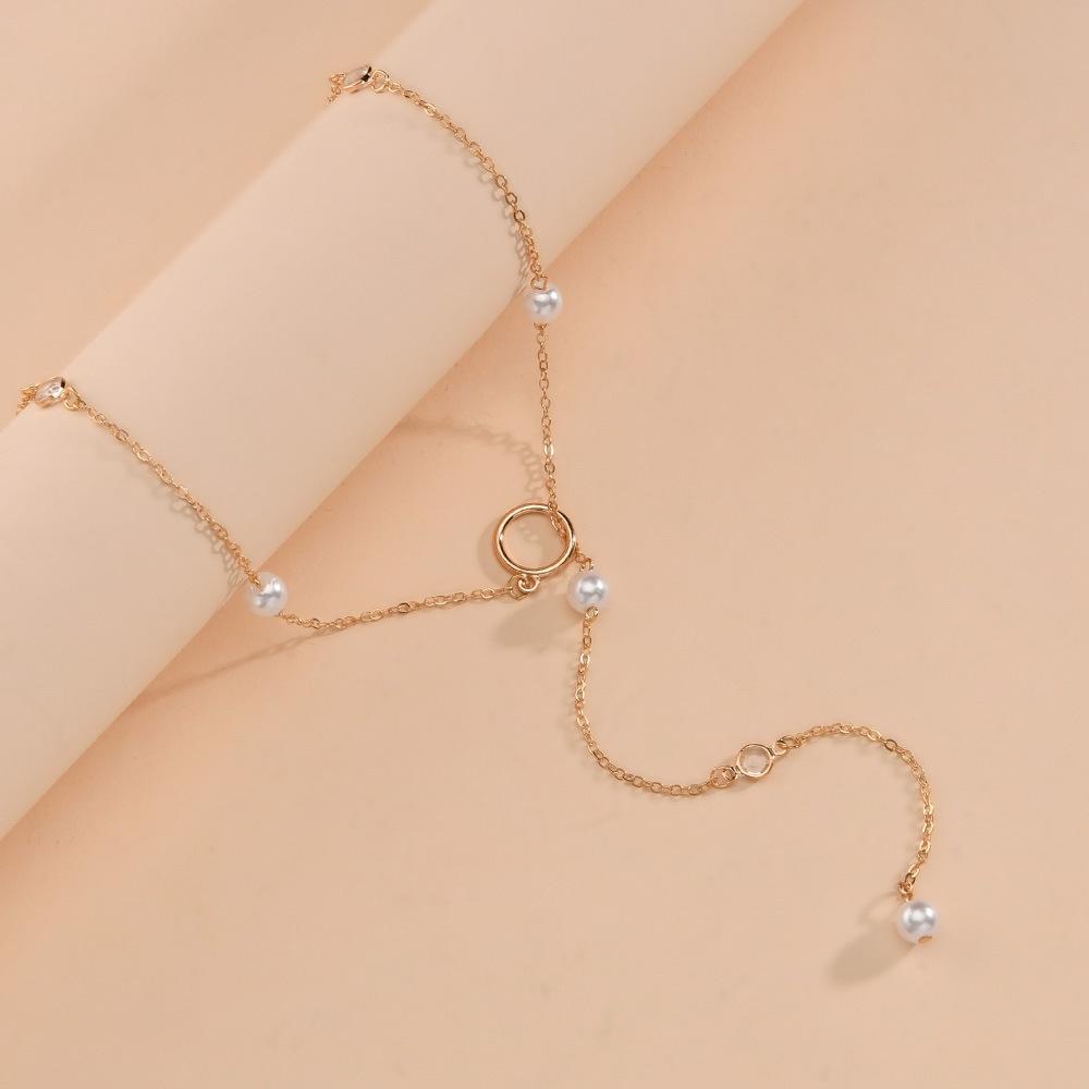 Fashion Imitation Pearl Necklace Elegant Temperament Round Iron Ring Pendant Clavicle Chain Necklace Accessories