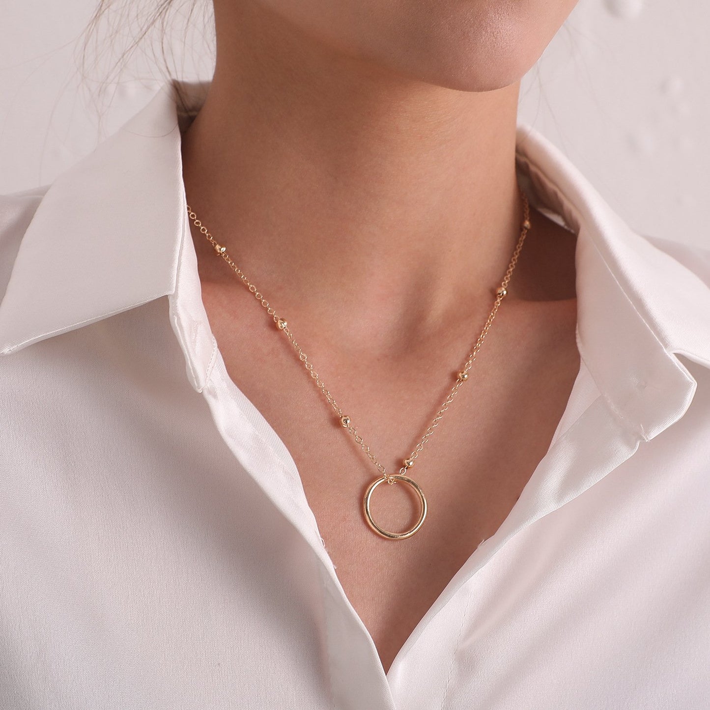 Jewelry Fashion Bead Chain Round Geometric Ring Pendant Necklace Female Fashion Temperament Versatile Necklace